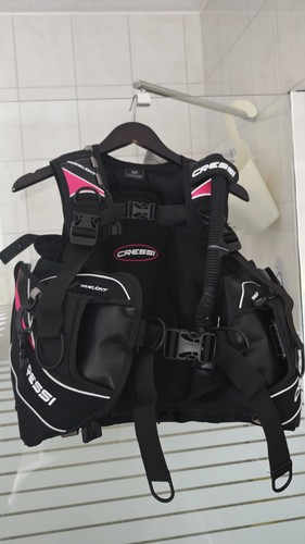 Cressi travel light
