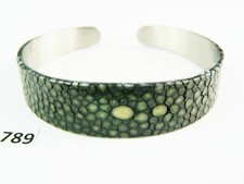 789) Rochenleder Armreif 1,5