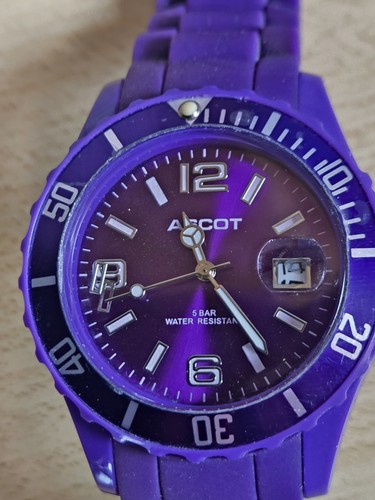 Ascot colour watch - colour,