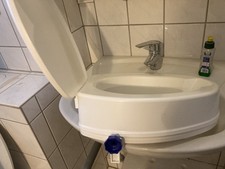 TOILETTE Sitzerhöhung