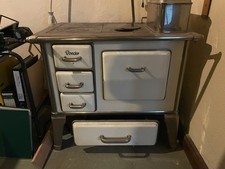 Alter Küchenherd der Marke