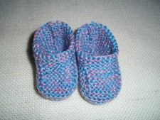 Handgestrickte  Puppenschuhe