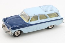 CORGI TOYS 424 * FORD ZEPHYR ESTATE CAR * TWO-TONE BLUE
