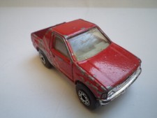 Modellauto Matchbox Isuzu Amigo in rot