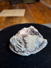 Rauchquarz-Druse mit Calcit – Idar-Oberstein 211g 7×6×6 cm Mineralien Sammlung