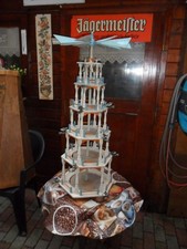 Flemming Pyramide 102 cm groß um 1918-1930 Original Erzgebirge mit Glockenspiel