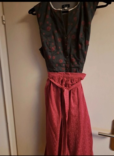 Hübsches dirndl passend zur - dirndl,