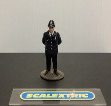 VINTAGE STIL GROSSER POLIZIST