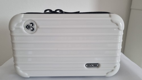 Rimowa thai airways - thai, first