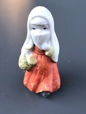 Figur verschleierte Frau mit Krug - Keramik, 6,5 cm, Miniatur, Setzkasten Krippe