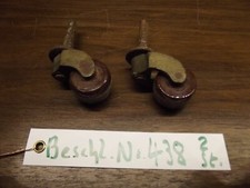 Beschlag Nr. 438,Restaurierungsmaterial, Paar Möbelrollen, klein, antik, Patina