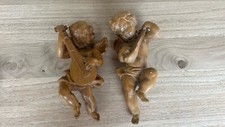 Holzschnitzerei 2 Engel Putten Wandfiguren 24 cm unbemalt mit Mandolinen