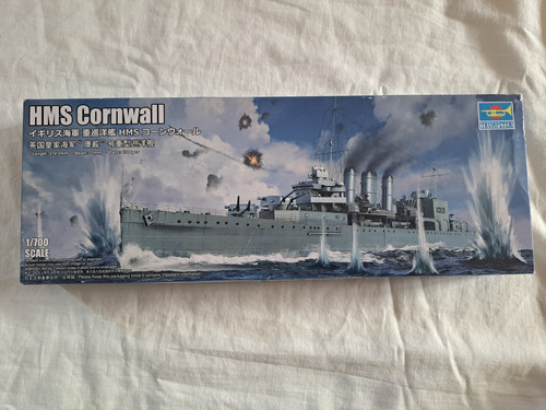 Trumpeter 700 hms cornwall - 1:700,