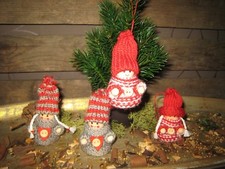 4 Christbaum-Wichtel Wolle rot