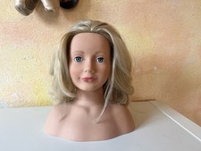 Frisierpuppe Blond Schulterlanges Haar