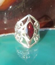 Ω Ring Rankenornament roter Granat Stein des Januar Silber 925 Gr 17,5