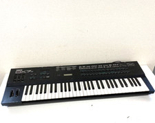 YAMAHA DX7S Synthesizer