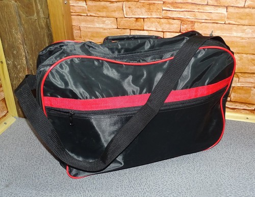 Sport oder reisetasche - -,