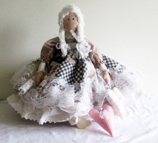 LOVE Puppe mit Herzen Engel  Ganzjährig   Tilda Art