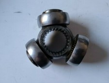 Original Opel Vivaro Kreuzgelenk Antriebswelle 25 Zähne vorne 4410862 93160606