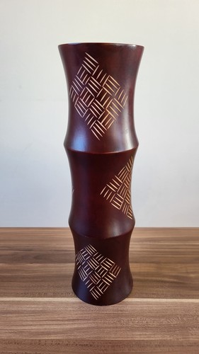 Afrikanische vase aus holz zur - afrikanische,