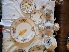 Porzellan-Kaffeeservice für 12 Personen der Porzellanmanufaktur Chodziez