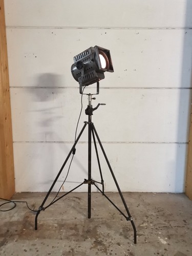 Vintage theaterscheinwerfer - vintage,