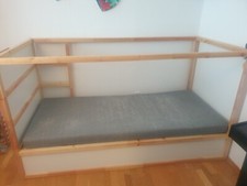 Kinderbett Kura, kann zum Hochbett umgebaut werden. Liegwfläche 90x200