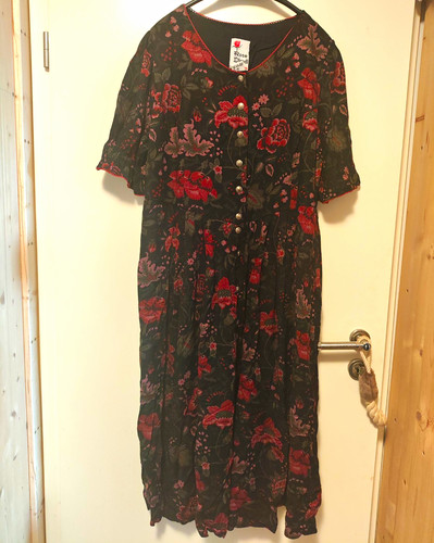 Dirndl kleid mit rosen - dirndl,