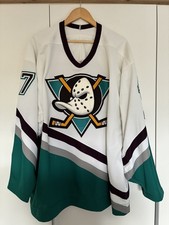 Authentic Eishockey Trikot