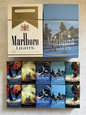 2 große alte Marlboro Light