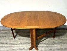 Kompakter Mid Century Teak