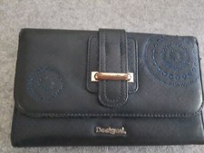 geldbörse desigual Groß