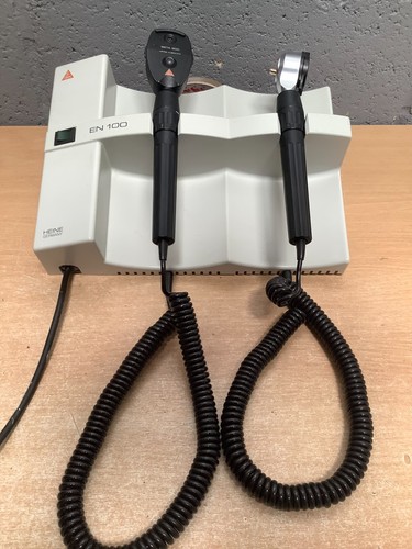 Otoskop und ophthalmoskop - otoskop,