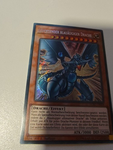 Leuchtender blauäugiger - leuchtender,
