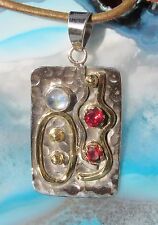 Ω Anhänger Granat rot Stein