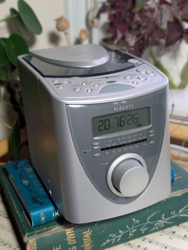 Roberts 9926 sound - cube, cd