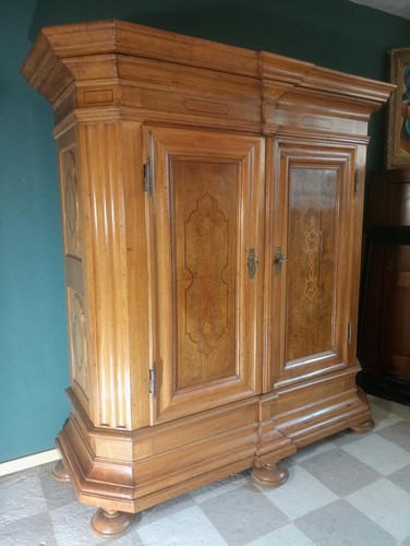 Barockschrank nussbaum 1750 - barockschrank,