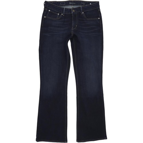 Levi demi curve - demi,