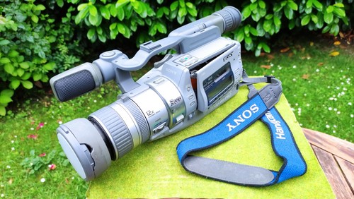 Sony handycam pro ccd - sony,