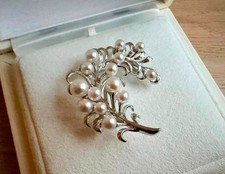 Mikimoto. Silber Brosche aus