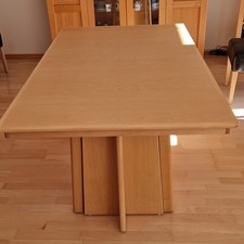 Esszimmertisch in Buche massiv, ausziehbar