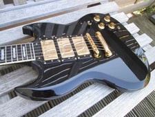 SG-Gitarre von Johnson fast