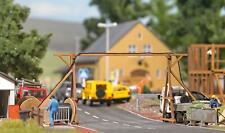 Busch 1375 Kabelbrücke mit Stromverteiler