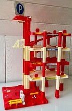 Wader    großes Parkhaus 1980er Jahre  bespielt Höhe ca. 77cm