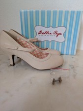 Bettie Page Damen Pumps 39