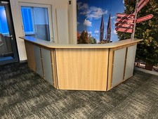 Tresen/Büro/Empfang/Praxis