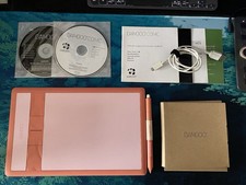 IMPORTIERT AUS JAPAN - Wacom CTH-470/P PINK Grafiktablet mit Stift, Kabel, CDs