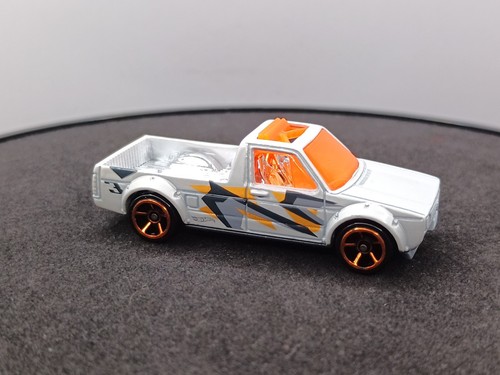 Hot wheels volkswagen caddy - hot,