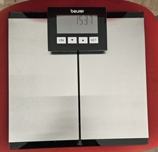 Beurer Personenwaage BG 64 – Edelstahl – mit abnehmbarem Display